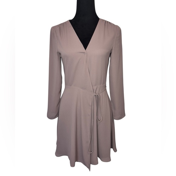 Aritzia Babaton Wrap Long Sleeve Dress Rose - Picture 4 of 10